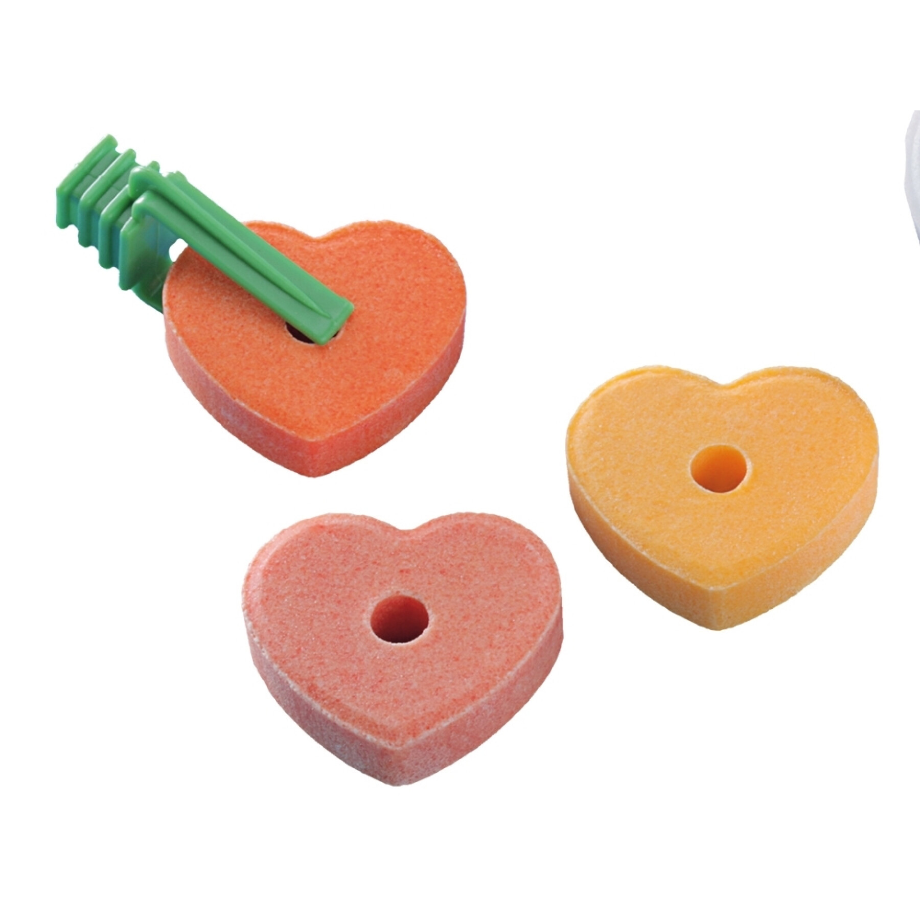 Heart-shaped salt stone for rodents with clip Nobby Pet