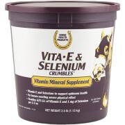 Vitamins and minerals for horses Farnam Vit E & Selenium H.H